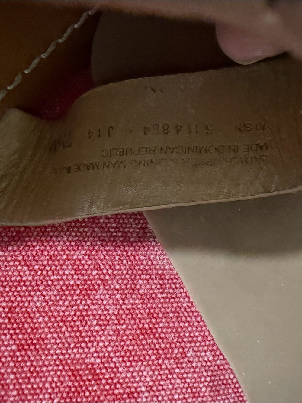Tory Burch Tan Leather Logo Thong Sandals (Beige Tan) - Picture 4 of 5